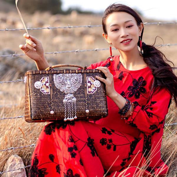 Hand-knitted Straw woven bag Beach Vintage Women Handbag Bamboo Wicker Handmade Embroidered Straw Bag