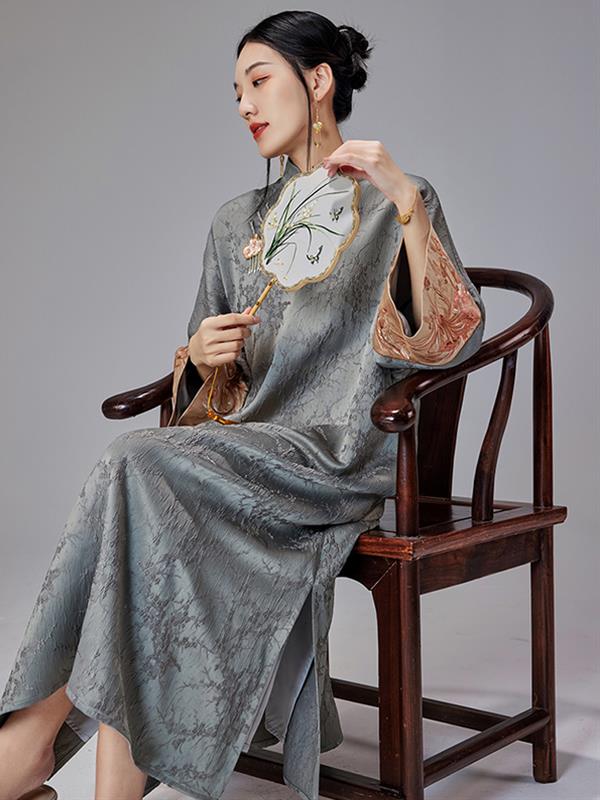 Vintage Qipao cheongsam Embroidered Dress Women Wear