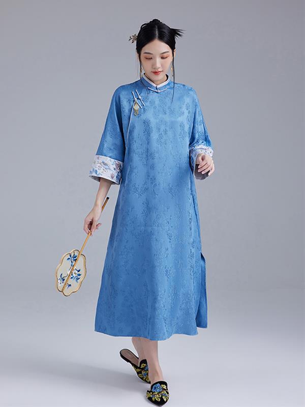 Vintage Embroidered Qipao cheongsam Dress Women Wear