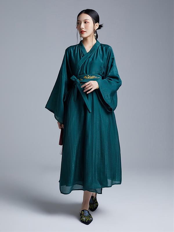 Vintage Hanfu Taoist robe Embroidered Dress Women Wear