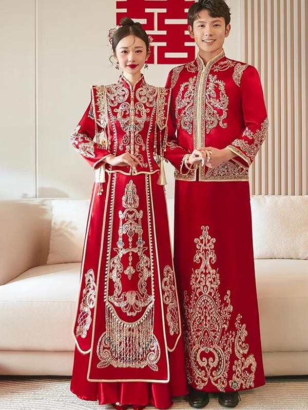 Xiuhe clothing Bride Couple Marry Dragon and Phoenix gown Xiuhe Wedding