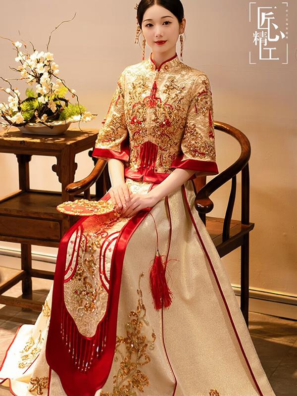 Champagne Xiuhe clothing Bride Marry Tradition Wedding clothes Xiuhe Wedding