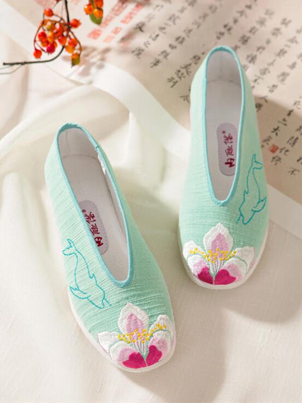 Women shoes Handmade layered sole cloth Embroidered Embroidery Women Shoes